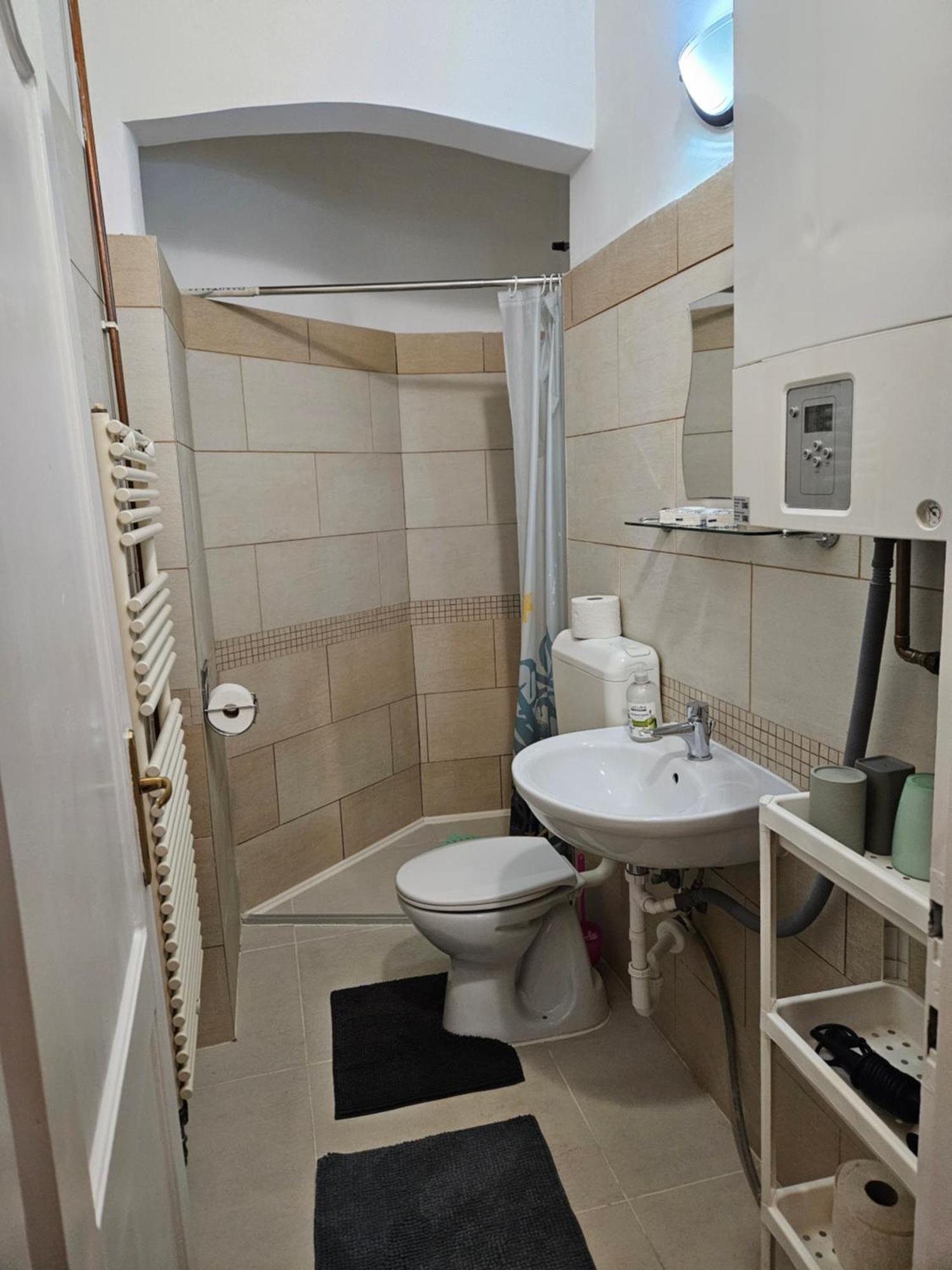 Danube Bridge Apartments Budapest Exterior foto